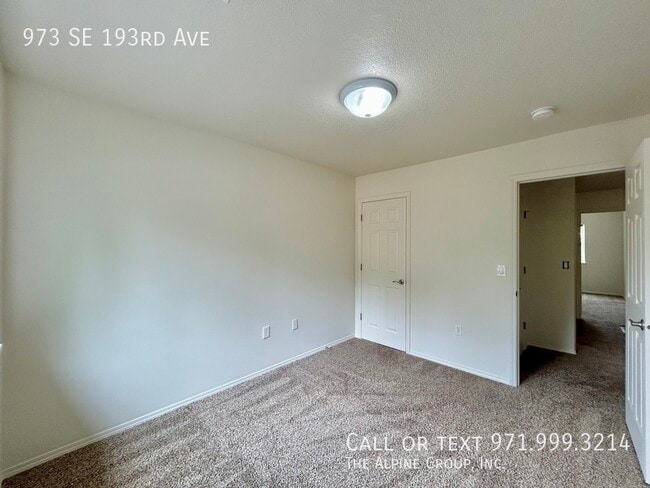 Building Photo - 973 SE 193rd Ave