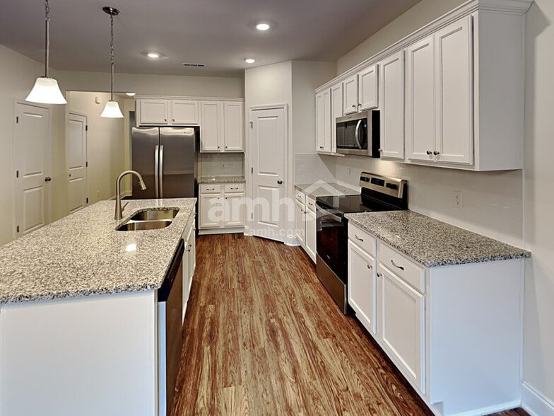 Building Photo - 4757 Chutney Dr