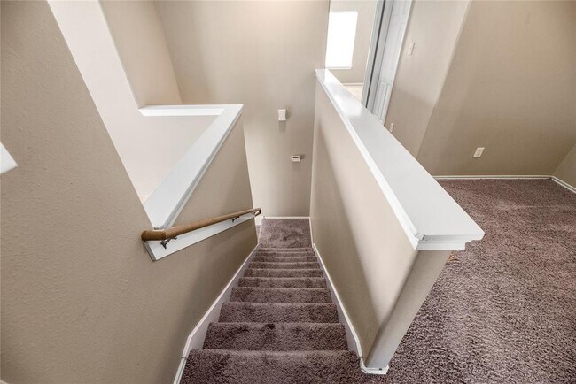 Building Photo - 5642 Claybeck Ln