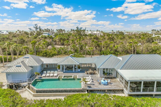 Building Photo - 4040 Loomis Ave