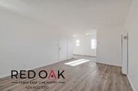 Building Photo - 850 W 83rd St