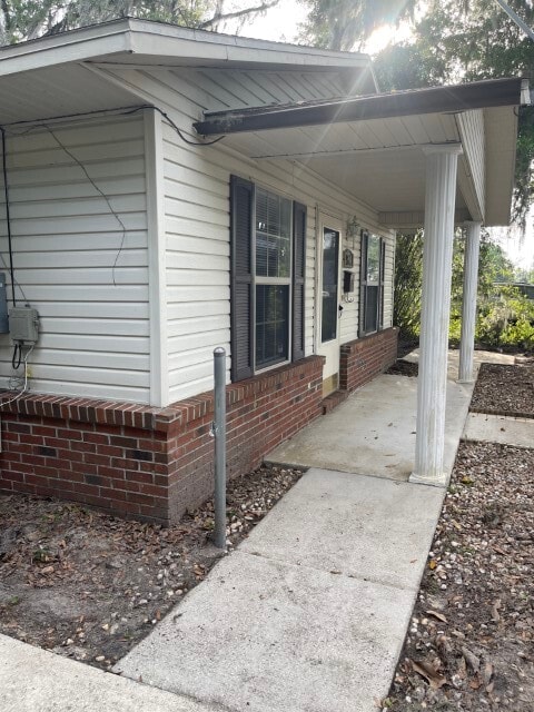 Building Photo - 580 SE Nassau St