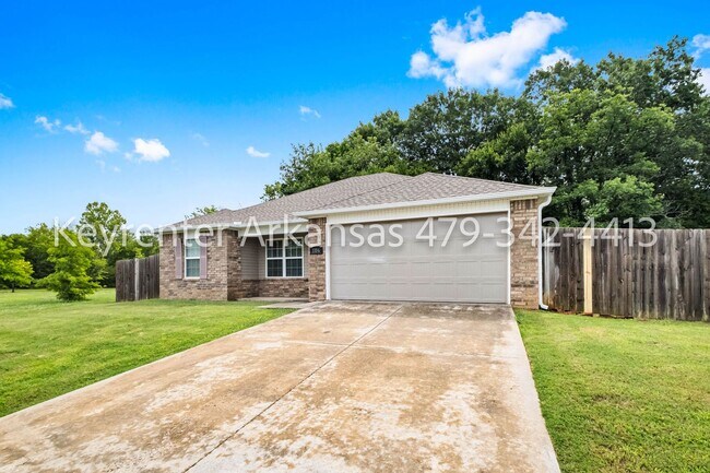 Building Photo - Beautiful 4-Bedroom Home in Fayetteville – Ideal for Comfortable Living!
