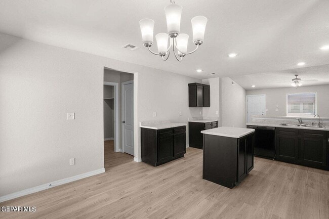 Building Photo - 14581 Firewheel Ave