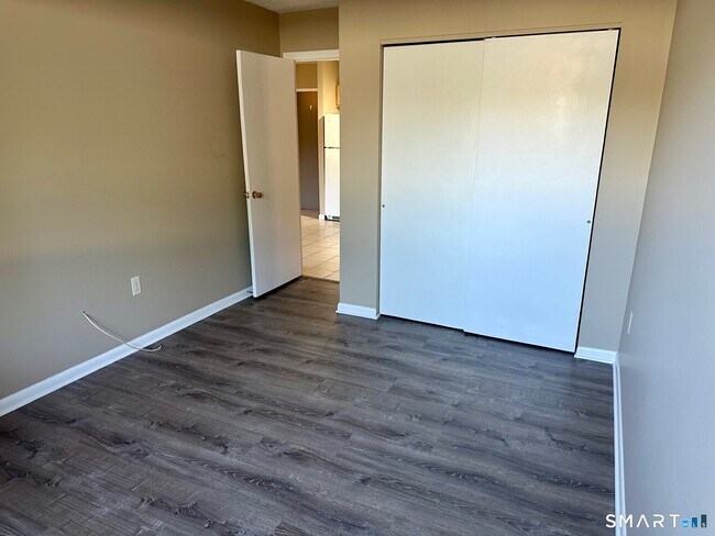 Building Photo - 1119 Harbor View Dr