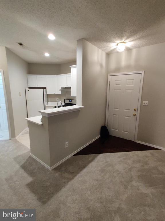Building Photo - 13058 Autumn Woods Way