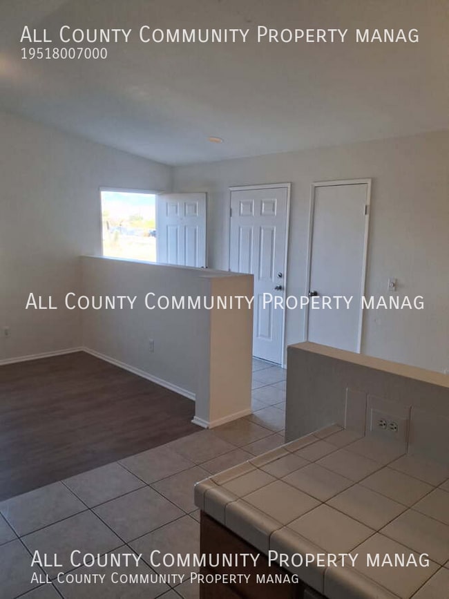 Building Photo - 58439 Palisade Dr