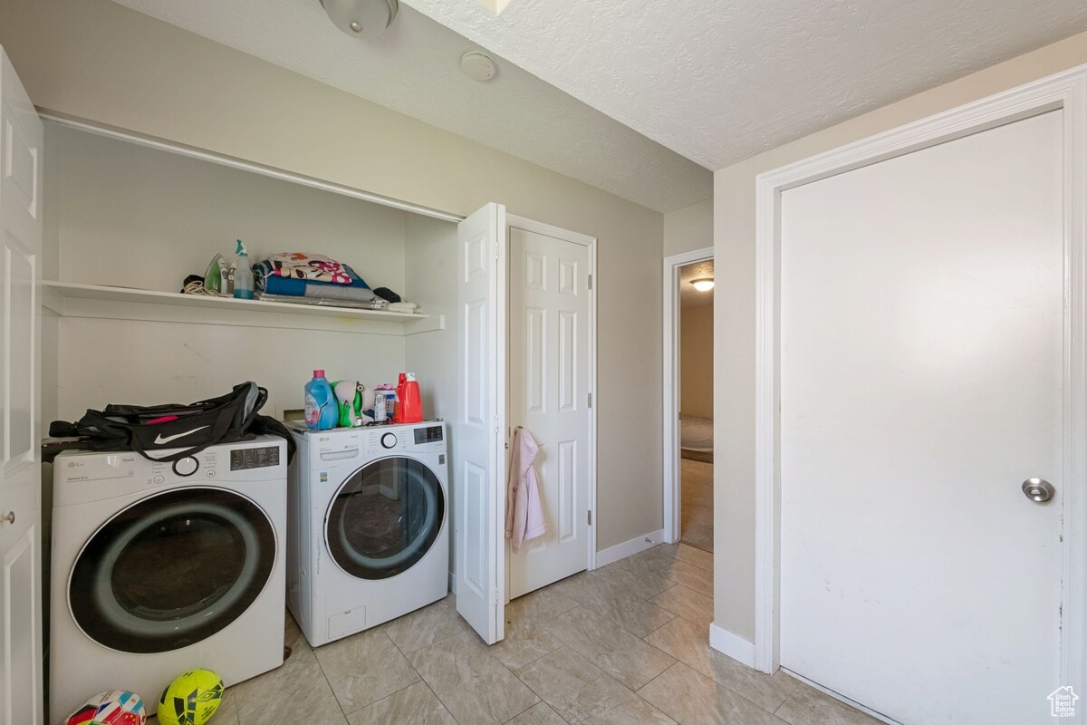 Building Photo - 4711 S Xanadu Cir
