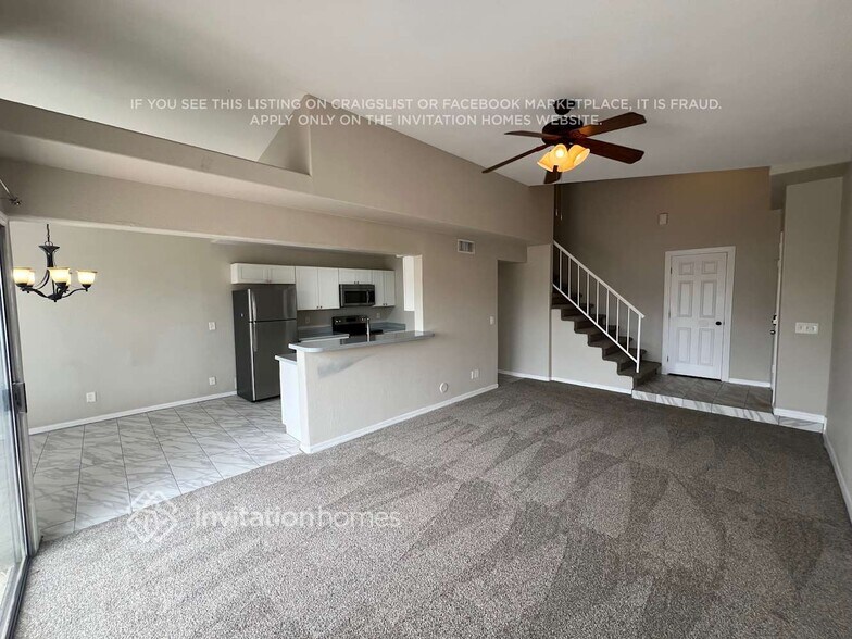 Building Photo - 5852 E Norwood St