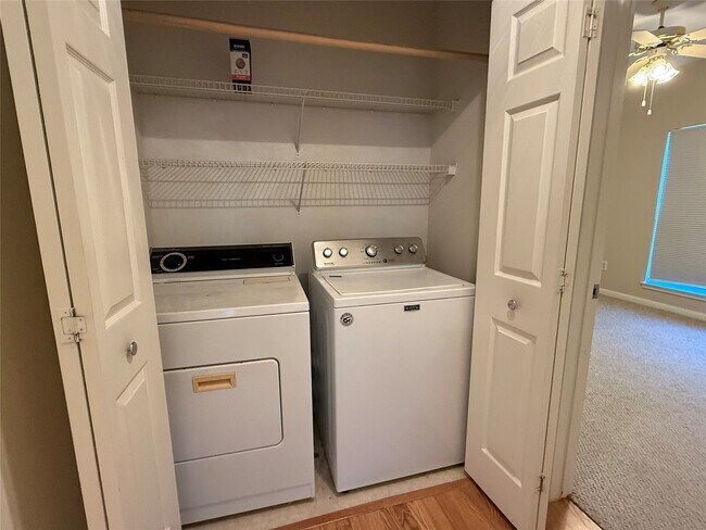 Building Photo - 1330 Old Spanish Trl