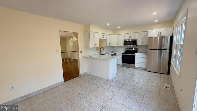 Building Photo - 3339 Beaverwood Ln