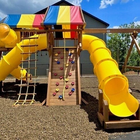 Building Photo - 133 Pinnacle Dr
