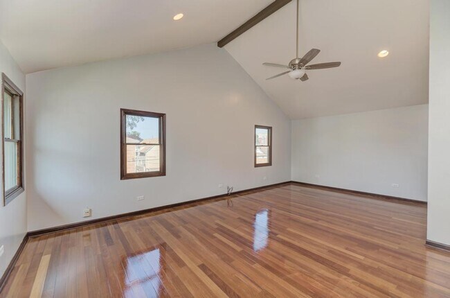 Building Photo - 1400 N 22nd Ave