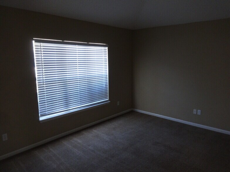 Building Photo - 14603 Bradley Max Ct