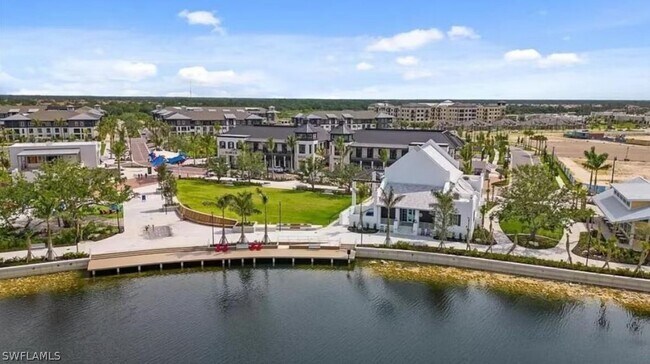 Building Photo - 12180 Wellen Golf St