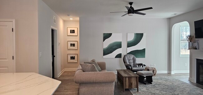 Building Photo - 1032 Hyco rd