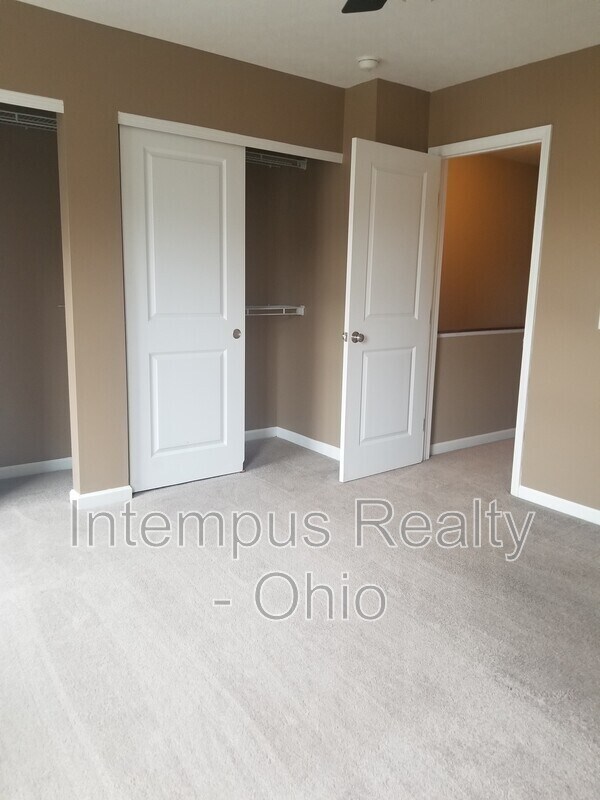 Building Photo - 3869 Dowitcher Ln