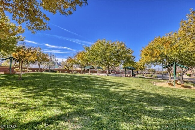 Building Photo - 2572 Land Rush Dr