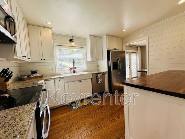 Building Photo - 3108 Walridge Rd