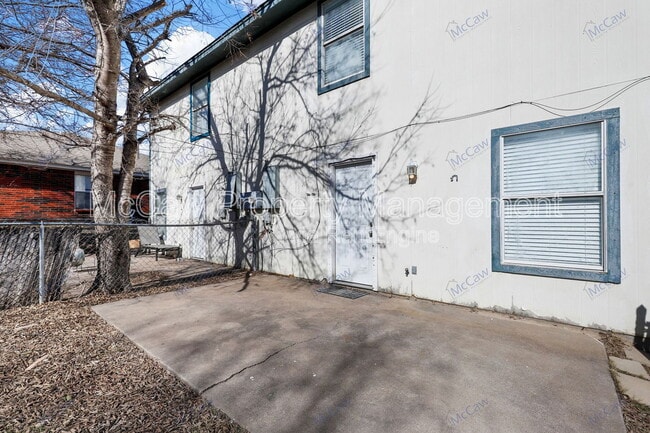 Building Photo - 8133 Julie Ave