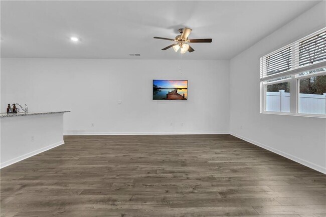 Building Photo - 1560 Gray Br Ct