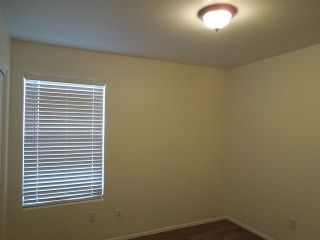 Building Photo - 2017 N 128th Dr