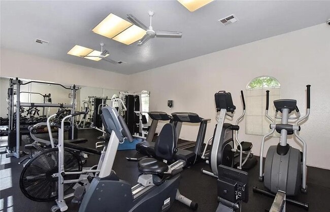 Building Photo - 6 Sandpiper Ln