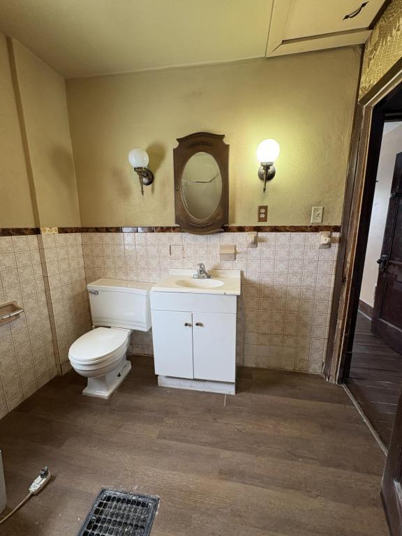 Building Photo - 24 Euclid Ave