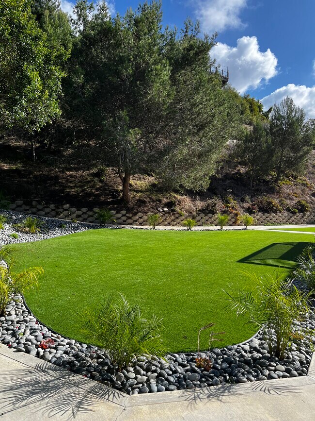 Building Photo - 1790 Nautilus St