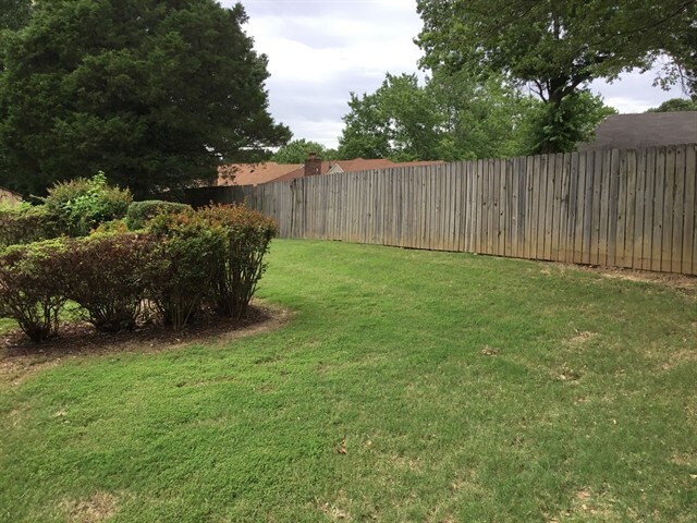 Building Photo - 7142 Autumn Forrest Dr