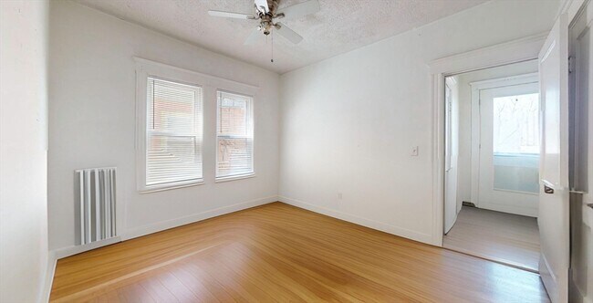 Building Photo - 95 Jamaica St