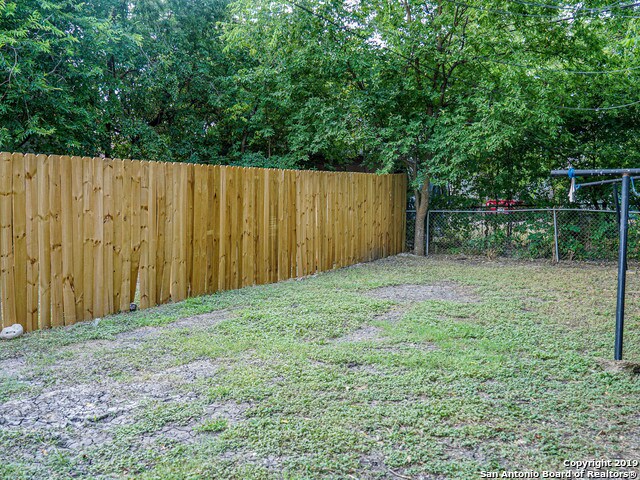 Building Photo - 1026 Edison Dr