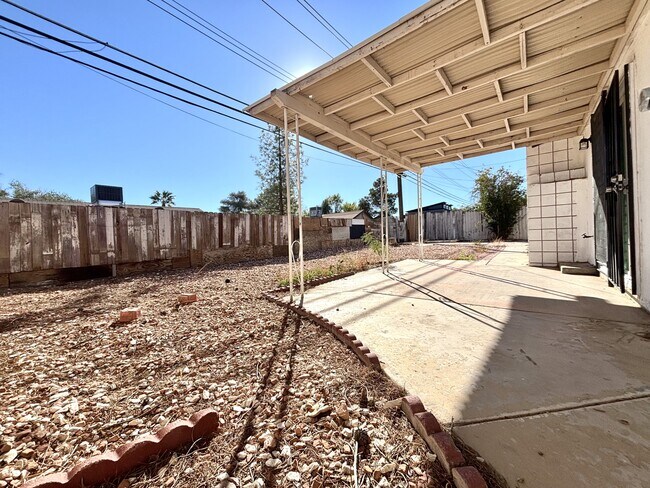 Building Photo - 1100 Saylor Way