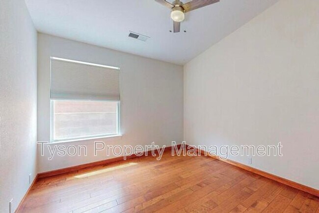 Building Photo - 11512 Jewel Cave Rd SE