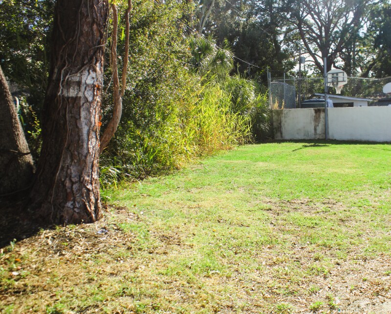 Building Photo - 720 East Harbor Dr S