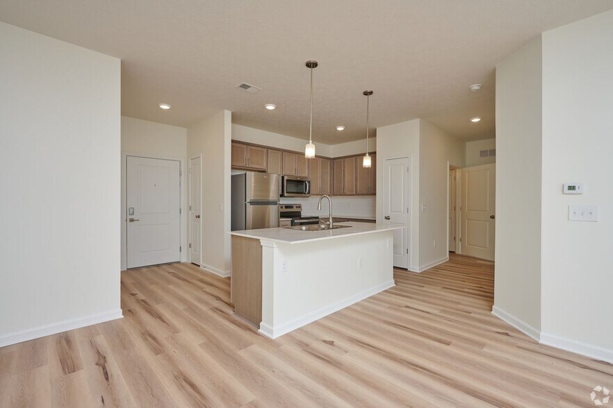 Building Photo - 2715 Manitou Rd