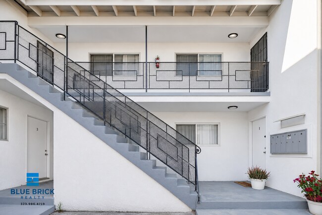 Building Photo - 6929 Whitsett Ave