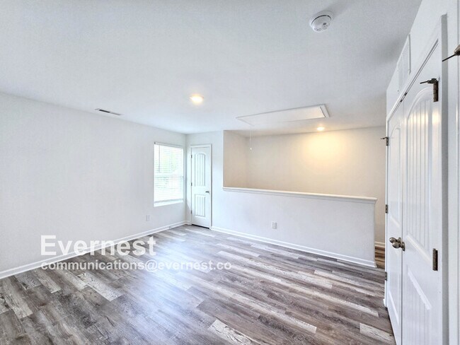 Building Photo - 4039 Meredith Woods Ln