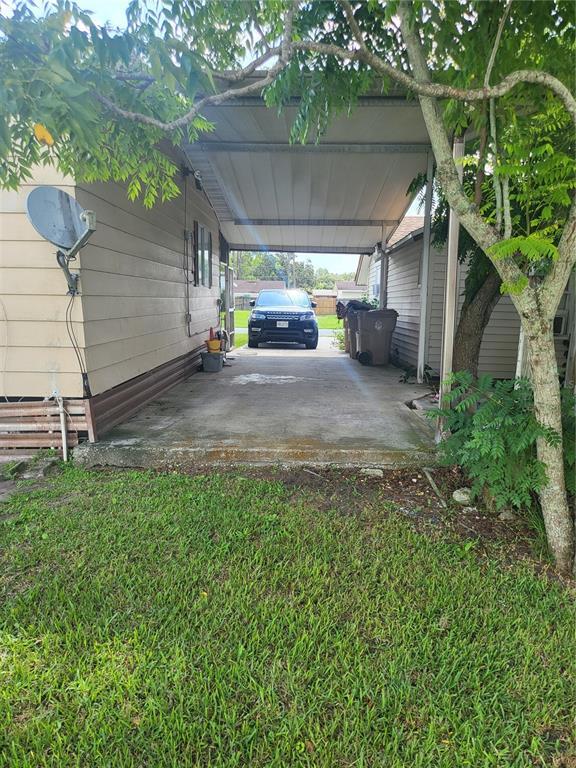 Building Photo - 1634 Dolphin Dr