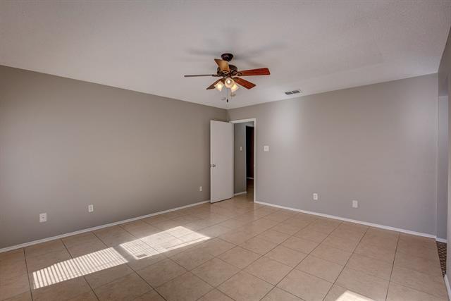 Building Photo - 420 Revolution Ln