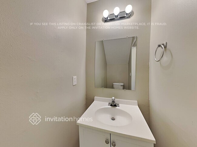 Building Photo - 10916 Carnelian Ln