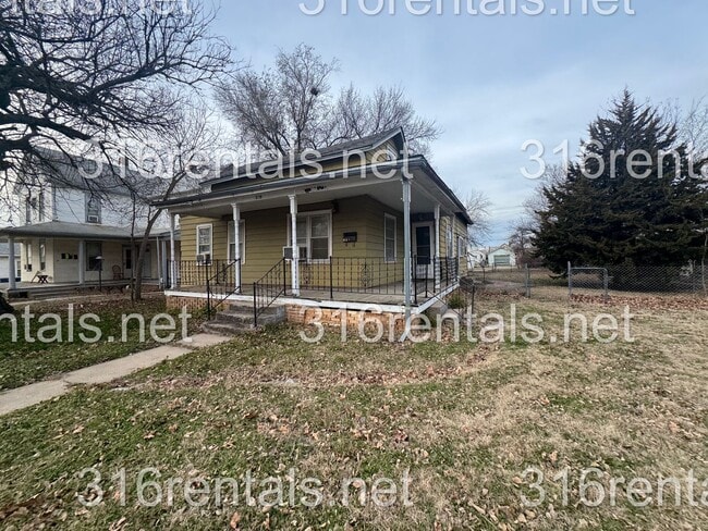 Building Photo - $850- 3 bed 1 bath - Single Family Home