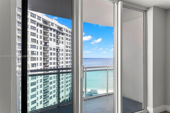 Building Photo - 3001 S Ocean Dr