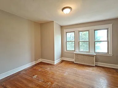 Building Photo - 409 N Daggett St