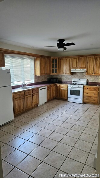 Building Photo - 168 Sheridan Ave