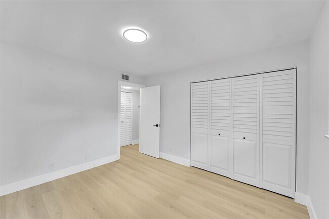 Building Photo - 6200 NW 44th St