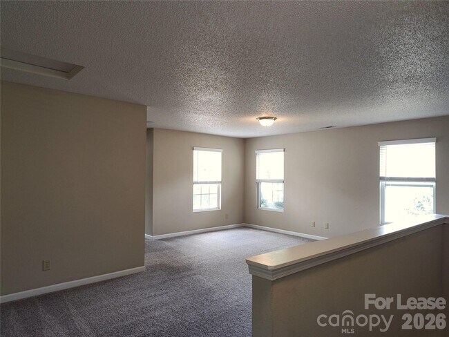 Building Photo - 2038 Dunsmore Ln
