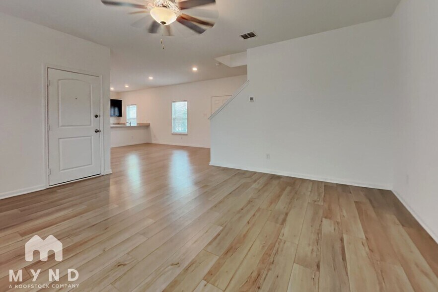 Building Photo - 6104 Underwood Way