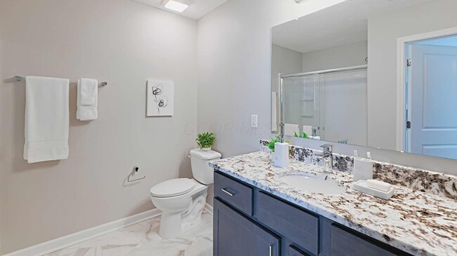 Building Photo - 32 Glade Lp