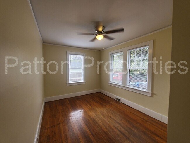 Building Photo - 3412-3414 Blossom Street - Inside CoC - R1...